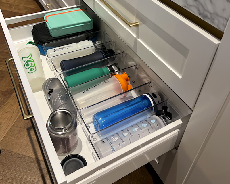 organised kitchen drawer